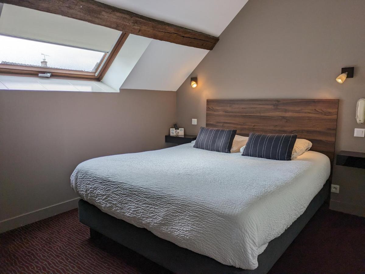 Mont-près-Chambord Logis Hotel Le Saint Florent מראה חיצוני תמונה