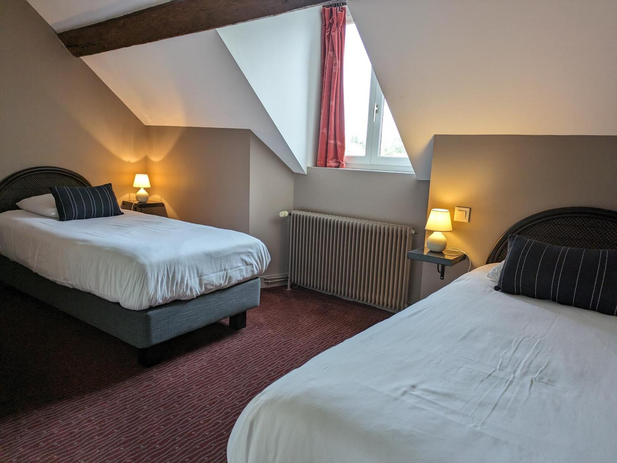 Mont-près-Chambord Logis Hotel Le Saint Florent מראה חיצוני תמונה
