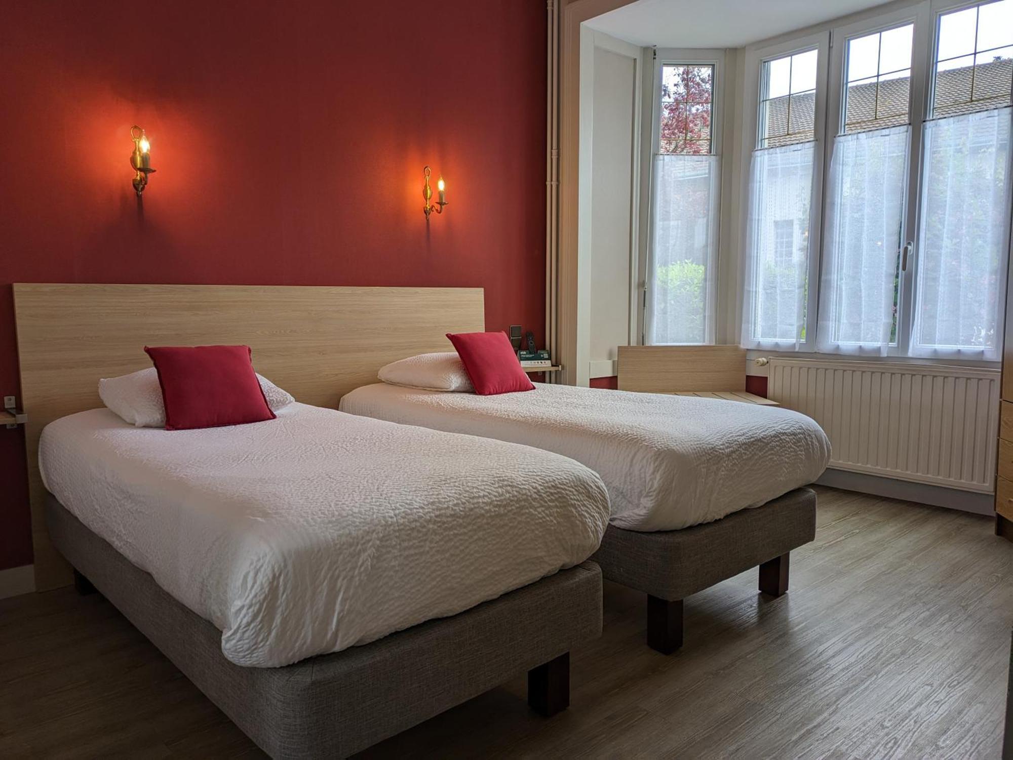 Mont-près-Chambord Logis Hotel Le Saint Florent מראה חיצוני תמונה