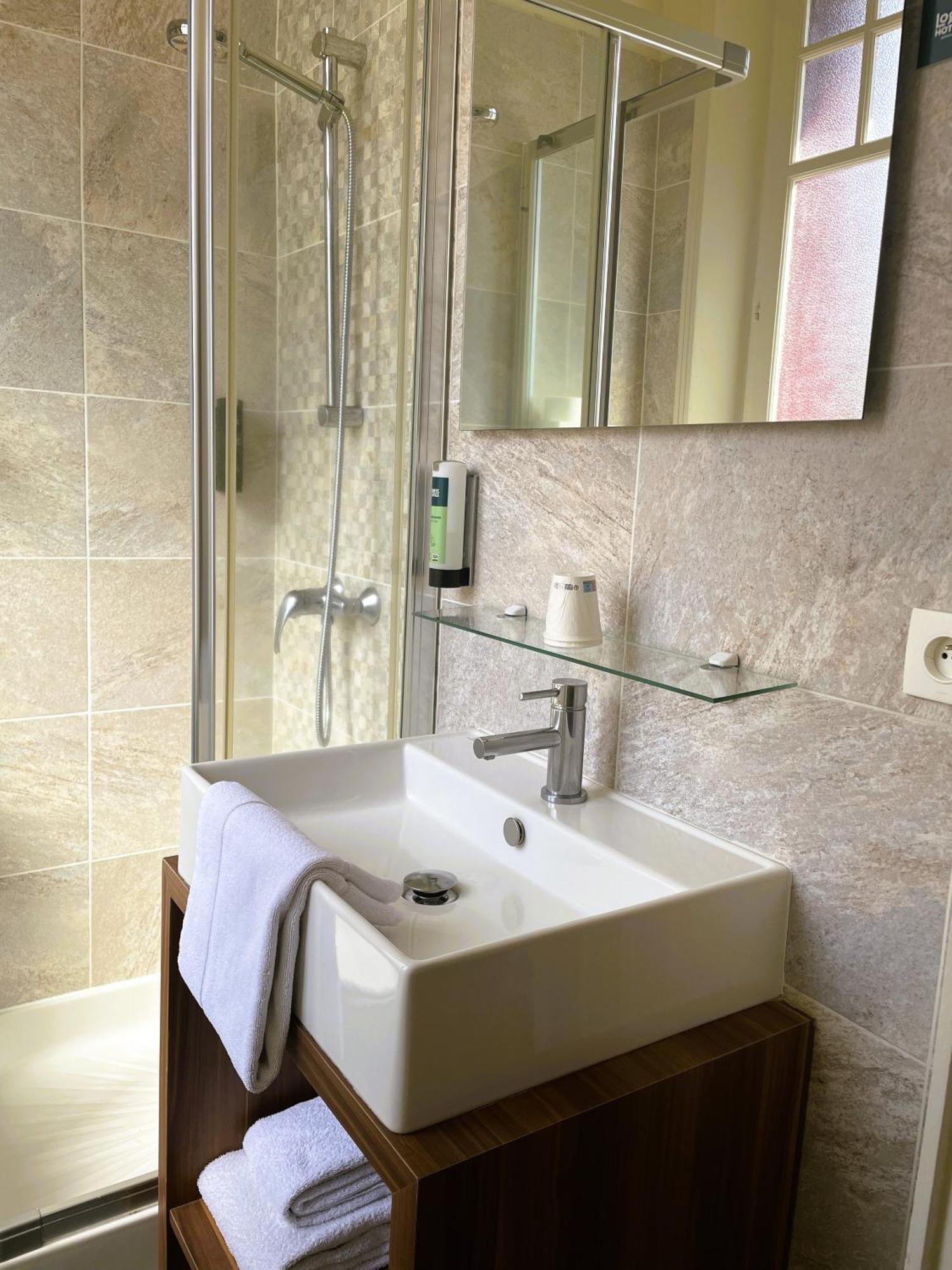 Mont-près-Chambord Logis Hotel Le Saint Florent מראה חיצוני תמונה